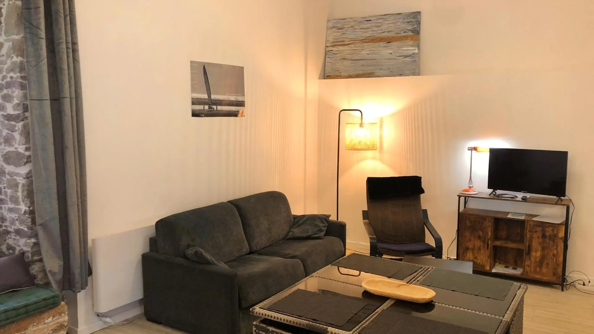 Gite Au Calme 2 A 6 Personnes Dans Un Paysage Totalement Paisible -Plages A 22 Min- Quite Cottage 2 To 6 Persons In Total Peaceful Landscape -Beaches At 22 Min- Landévant Frankrijk