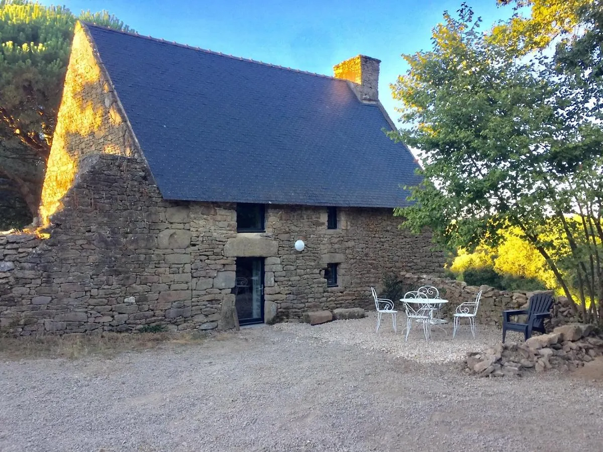Gite Au Calme 2 A 6 Personnes Dans Un Paysage Totalement Paisible -Plages A 22 Min- Quite Cottage 2 To 6 Persons In Total Peaceful Landscape -Beaches At 22 Min- Landevant Holiday home